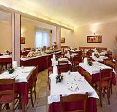 Hotel Tirrenus Perugia Exterior photo