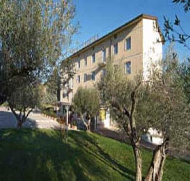 Hotel Tirrenus Perugia Exterior photo